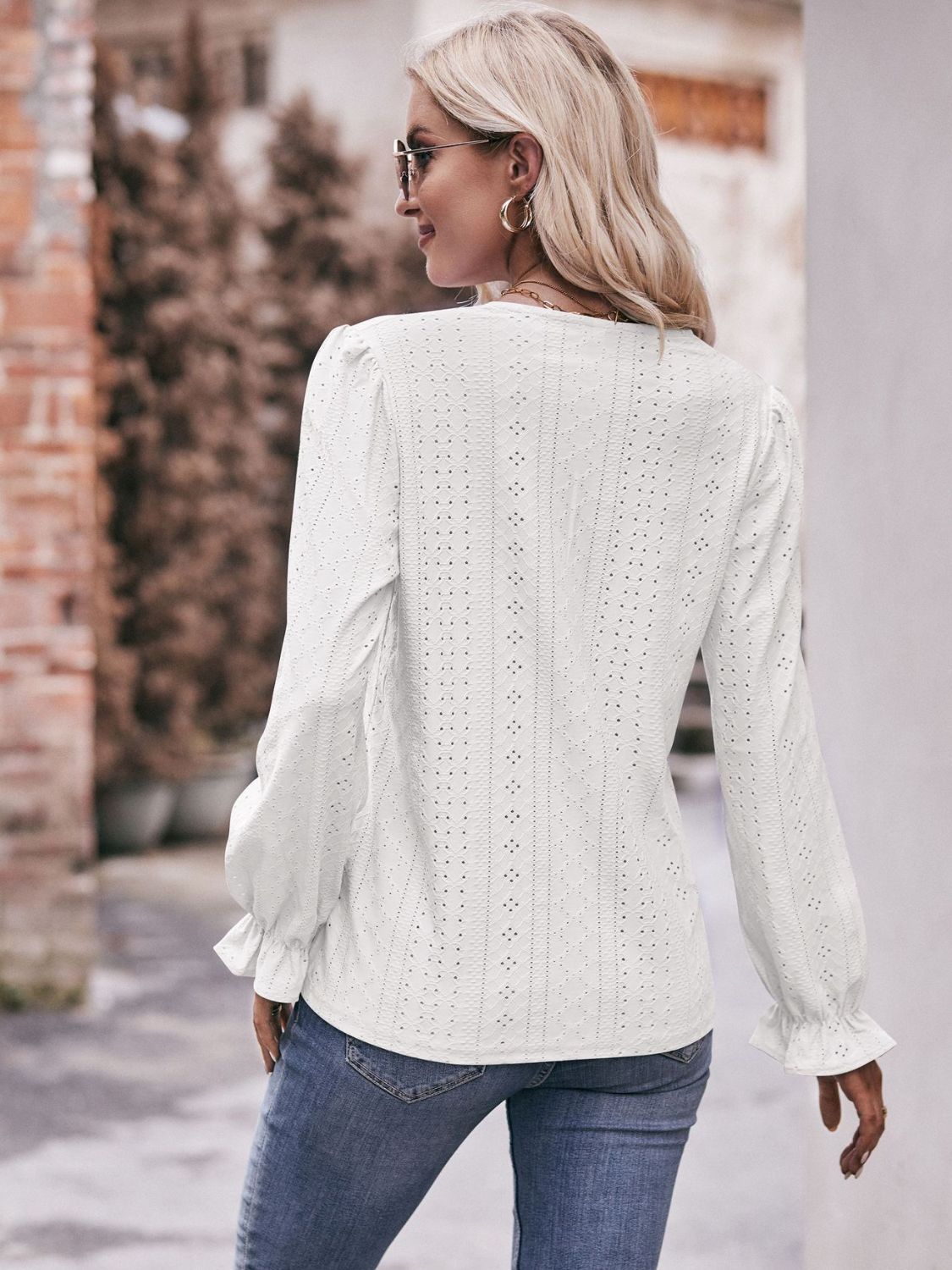 Bohemian Exposed Seam Round Neck Long Sleeve Cropped Top