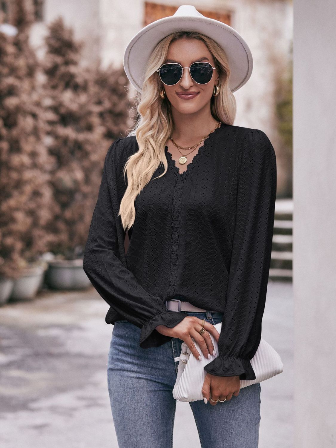 Bohemian Exposed Seam Round Neck Long Sleeve Cropped Top