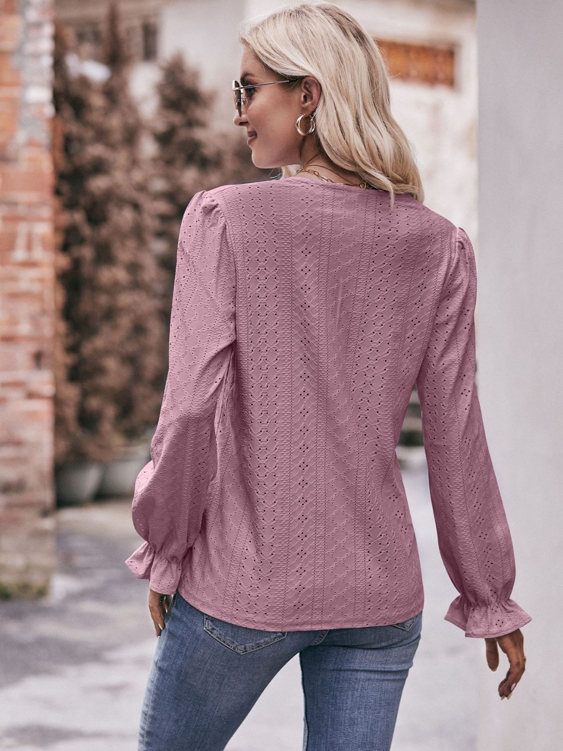 Bohemian Exposed Seam Round Neck Long Sleeve Cropped Top