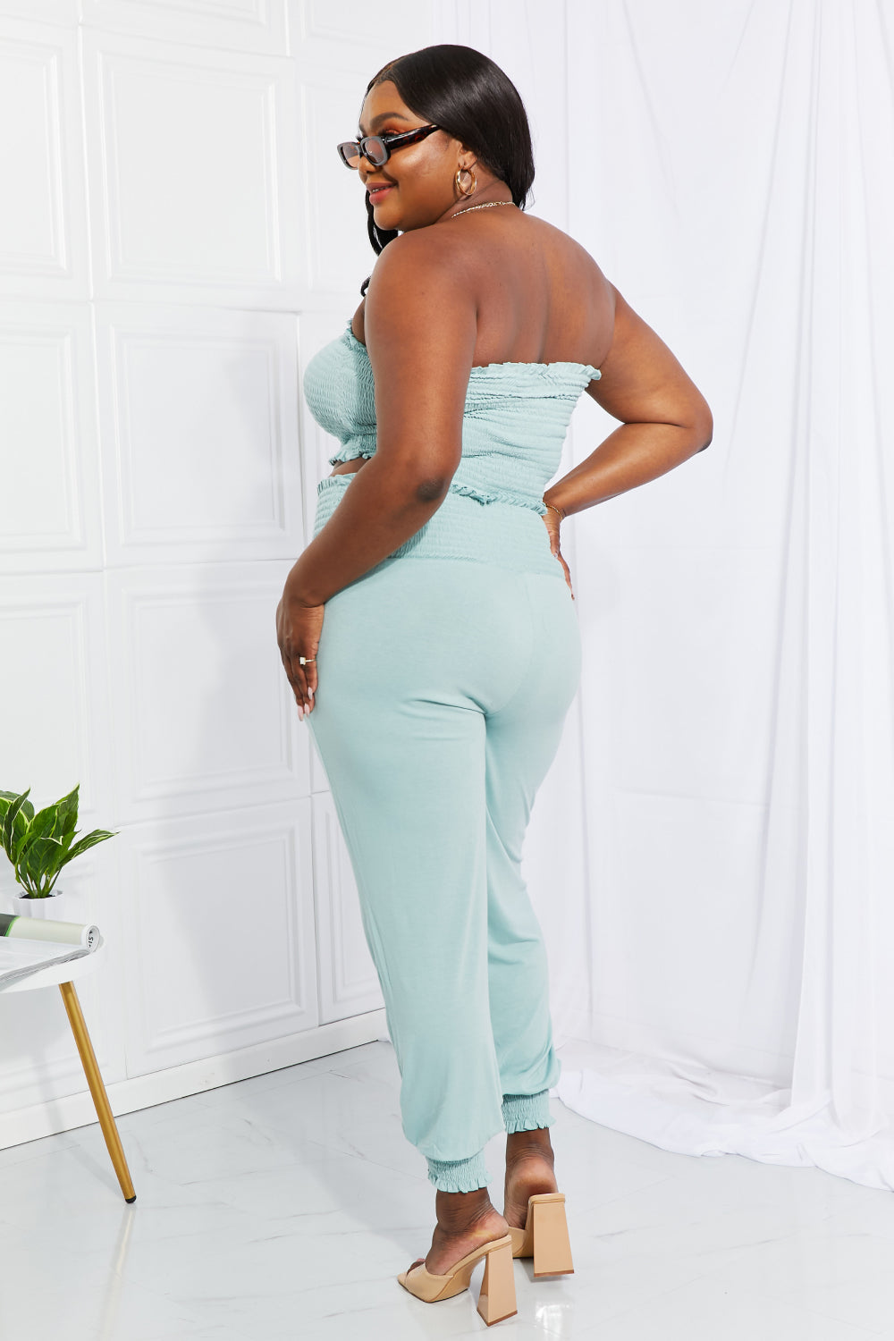 Ribbed Open Back Cropped Racerback Tank Top