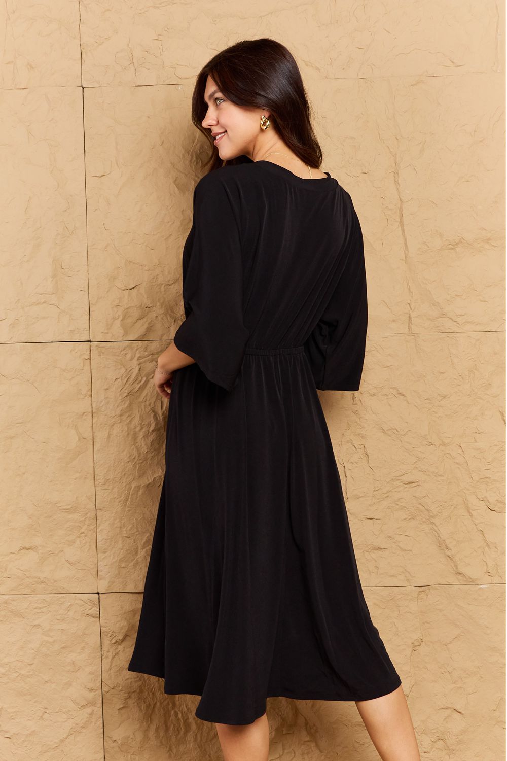 Bohemian OneTheLand Make Your Move Solid Surplice Midi Dress