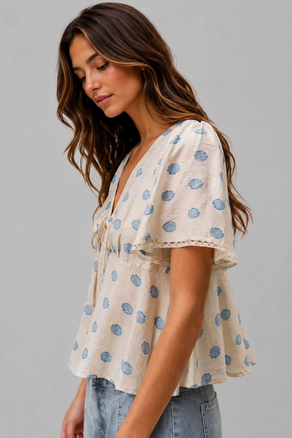 Harper Shell Tie Front Flutter Sleeves Top