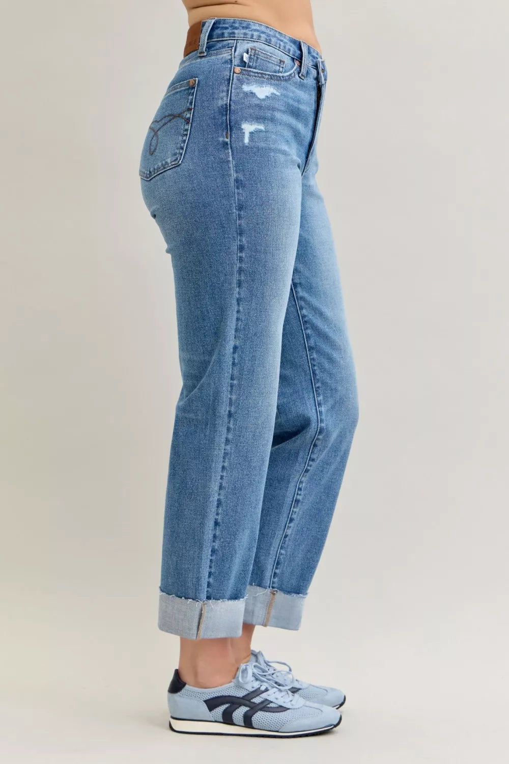 High Waist Boyfriend Criss Cross Mild Destroy Jeans with Single Cuff