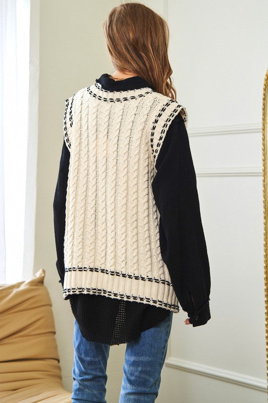 Bohemian Solid V-Neck Sleeveless Pocket Detail Sweater